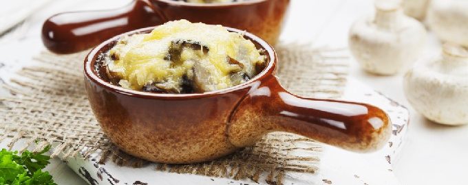 Julienne au poulet et champignons au four