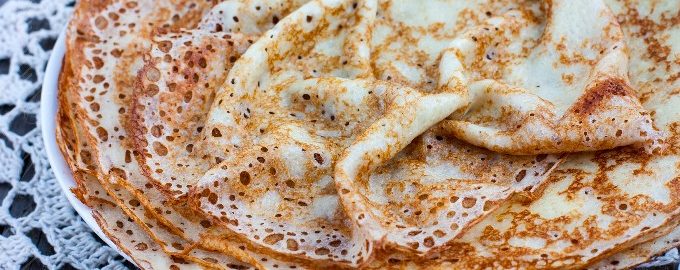 Crêpes fines au lait avec des trous - 10 des recettes les plus délicieuses et simples avec des photos étape par étape