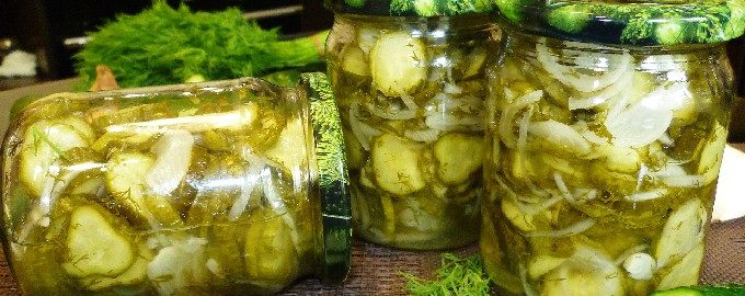 Salada de pepino sem esterilização para o inverno