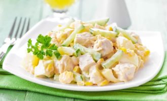 Salade de poulet et ananas