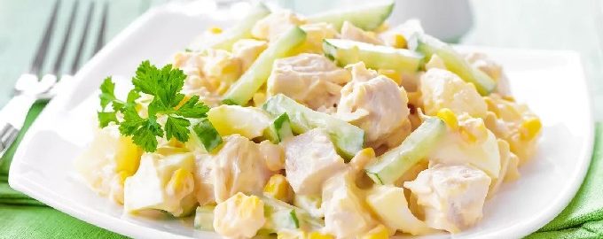 Salade de poulet et ananas