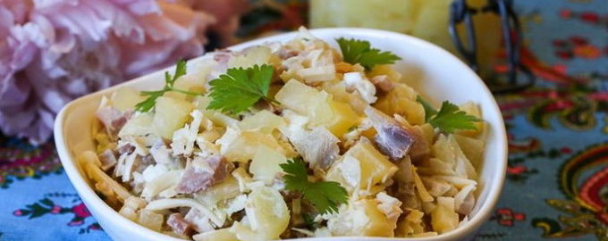 Salade de poulet fumé et ananas